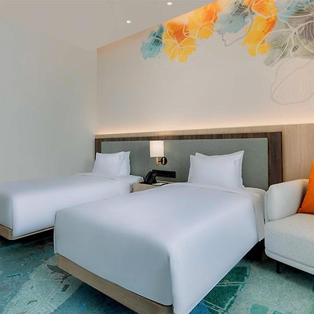 Holiday Inn Lampung Bukit Randu By Ihg Bandar Lampung Exterior photo