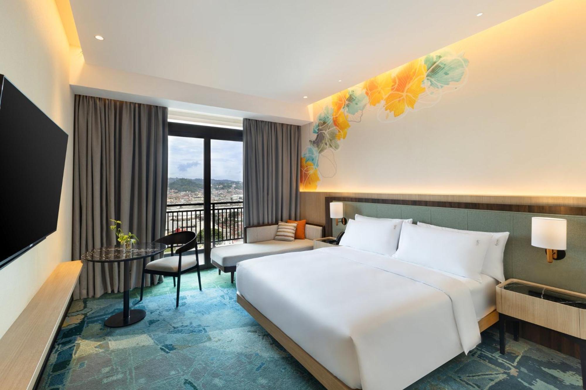 Holiday Inn Lampung Bukit Randu By Ihg Bandar Lampung Exterior photo