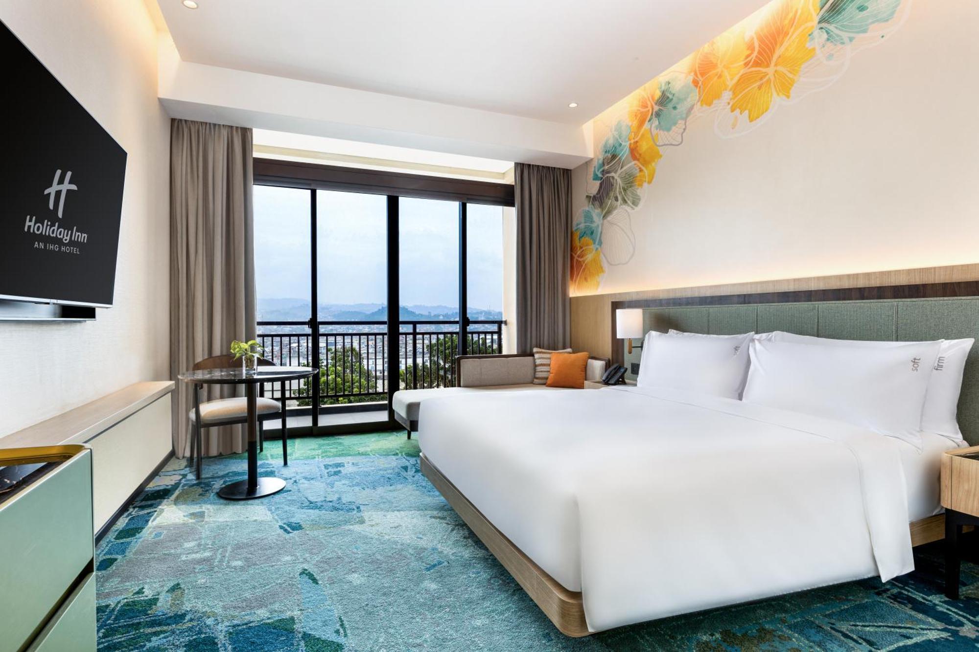 Holiday Inn Lampung Bukit Randu By Ihg Bandar Lampung Exterior photo